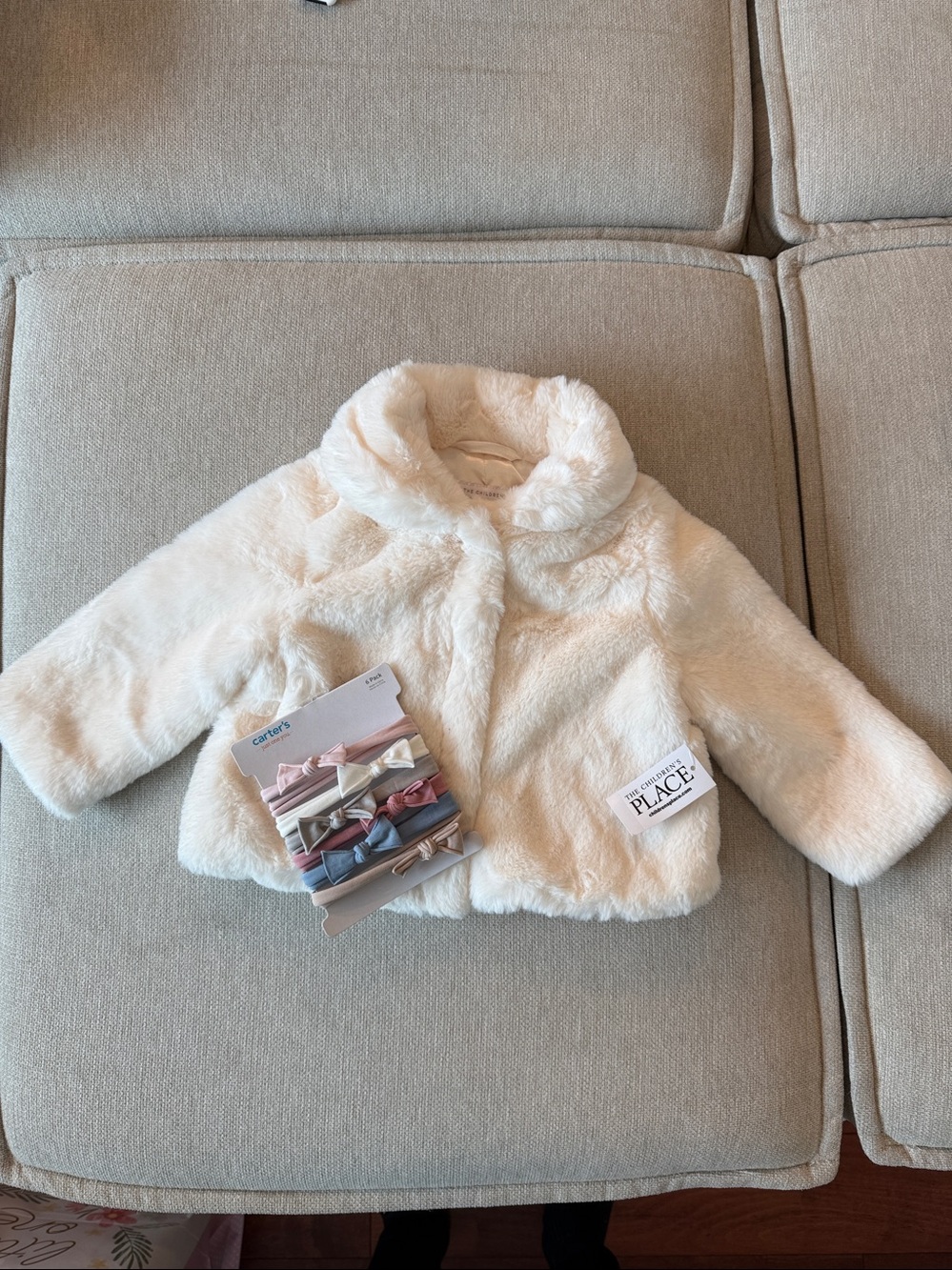New with tags The Children's Place Cream Fur Jacket & Hair Ties Pack